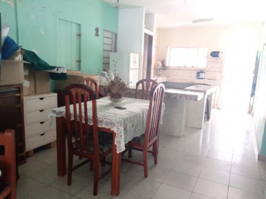 Casa Independiente de 3 habitaciones en venta en Guanabo, Habana del Este, La Habana