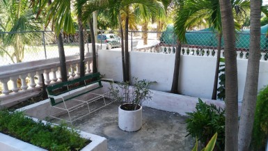 Casa Independiente de 7 habitaciones en venta en Vedado, Plaza de la Revolución, La Habana