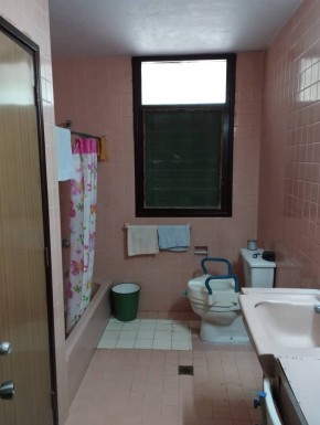 Casa Independiente de 6 habitaciones en venta en Nuevo Vedado, Plaza de la Revolución, La Habana