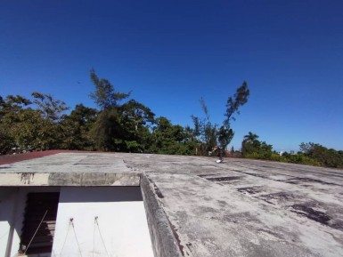 Casa Independiente de 6 habitaciones en venta en Nuevo Vedado, Plaza de la Revolución, La Habana