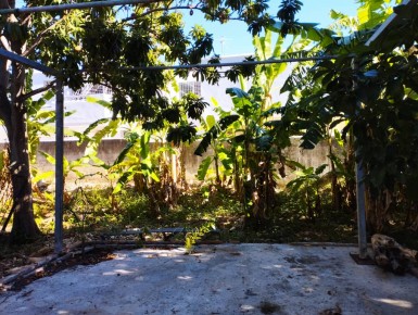 Casa Independiente de 6 habitaciones en venta en Nuevo Vedado, Plaza de la Revolución, La Habana