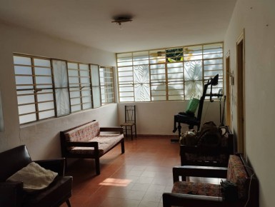 Casa Independiente de 6 habitaciones en venta en Nuevo Vedado, Plaza de la Revolución, La Habana