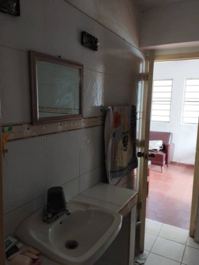 Casa Independiente de 6 habitaciones en venta en Nuevo Vedado, Plaza de la Revolución, La Habana