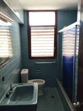 Casa Independiente de 6 habitaciones en venta en Nuevo Vedado, Plaza de la Revolución, La Habana