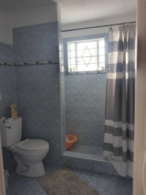 Casa Independiente de 6 habitaciones en venta en Antonio Guiteras, Habana del Este, La Habana