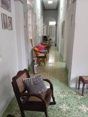 Casa Independiente de 5 habitaciones en venta en Los Quemados, Marianao, La Habana