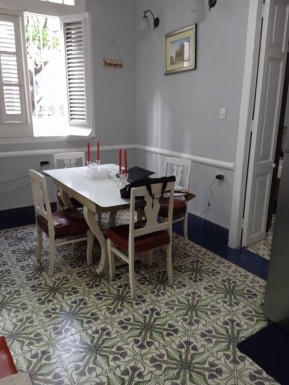 Casa Independiente de 5 habitaciones en venta en Los Quemados, Marianao, La Habana