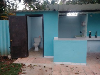 Casa de Campo de 3 habitaciones en venta en Santa Amelia, Cotorro, La Habana