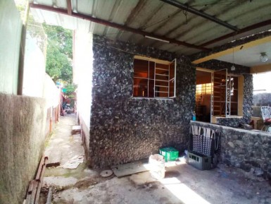 Casa de 2 habitaciones en venta en Afán, San Miguel del Padrón, La Habana