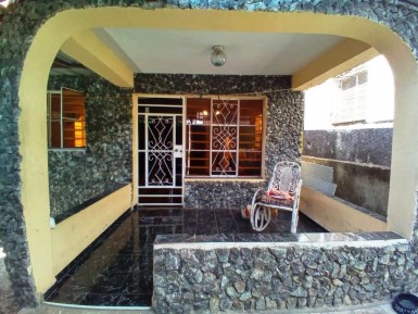 Casa de 2 habitaciones en venta en Afán, San Miguel del Padrón, La Habana