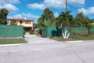 Casa Independiente de 3 habitaciones en venta en Antonio Guiteras, Habana del Este, La Habana