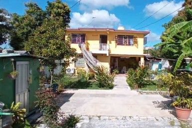 Casa Independiente de 3 habitaciones en venta en Antonio Guiteras, Habana del Este, La Habana