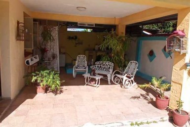 Casa Independiente de 3 habitaciones en venta en Antonio Guiteras, Habana del Este, La Habana
