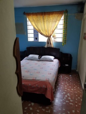 Apartment with 3 bedrooms for sale in El Palmar, Marianao, La Habana