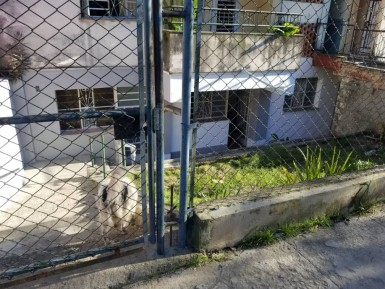 Apartment with 3 bedrooms for sale in El Palmar, Marianao, La Habana