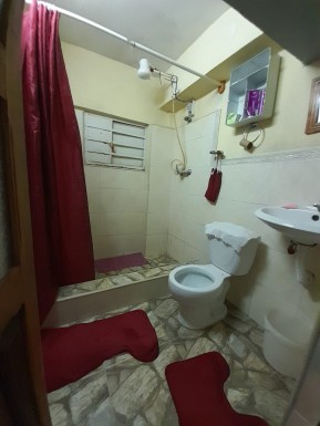 Apartment with 3 bedrooms for sale in El Palmar, Marianao, La Habana