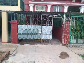 Casa Colonial de 3 habitaciones en venta en El Carmelo, Plaza de la Revolución, La Habana