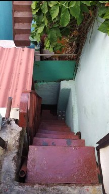 Casa Independiente de 3 habitaciones en venta en Los Quemados, Marianao, La Habana