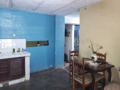 Casa de 4 habitaciones en venta en San Isidro, Habana Vieja, La Habana