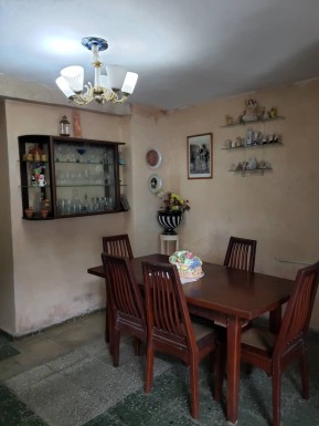 Casa de 4 habitaciones en venta en San Isidro, Habana Vieja, La Habana