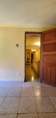 Casa de 5 habitaciones en venta en Plaza de la Revolución, La Habana