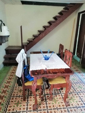 Casa Colonial de 3 habitaciones en venta en San Leopoldo, Centro Habana, La Habana