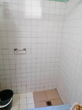 Casa Colonial de 3 habitaciones en venta en San Leopoldo, Centro Habana, La Habana