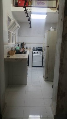 Casa Colonial de 3 habitaciones en venta en San Leopoldo, Centro Habana, La Habana