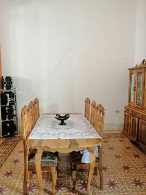 Casa Colonial de 3 habitaciones en venta en San Leopoldo, Centro Habana, La Habana