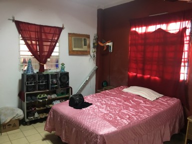 Casa Independiente de 3 habitaciones en venta en Lotería, Cotorro, La Habana