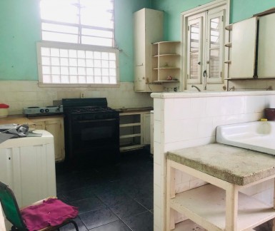 Casa Independiente de 6 habitaciones en venta en Vedado, Plaza de la Revolución, La Habana