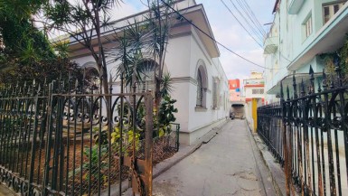 Casa Independiente de 6 habitaciones en venta en Vedado, Plaza de la Revolución, La Habana