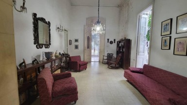 Casa Independiente de 6 habitaciones en venta en Vedado, Plaza de la Revolución, La Habana