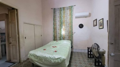 Casa Independiente de 6 habitaciones en venta en Vedado, Plaza de la Revolución, La Habana