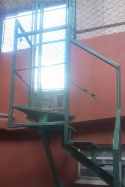 Biplanta de 4 habitaciones en venta en Zamora, Marianao, La Habana