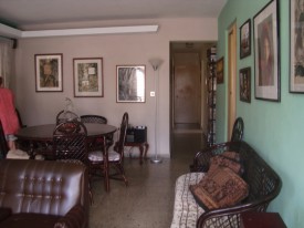 Apartment with 4 bedrooms for sale in Nuevo Vedado, Plaza de la Revolución, La Habana - Thumbnail 2