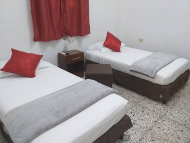 Casa Independiente de 2 habitaciones en venta en Plaza de la Revolución, La Habana