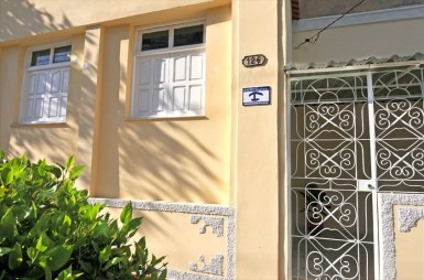 Casa Independiente de 2 habitaciones en venta en Plaza de la Revolución, La Habana