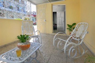 Casa Independiente de 2 habitaciones en venta en Plaza de la Revolución, La Habana
