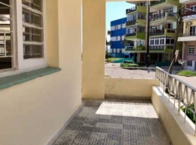 Apartment with 4 bedrooms for sale in Vedado, Plaza de la Revolución, La Habana