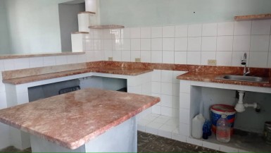 Apartamento de 2 habitaciones en venta en Boyeros, La Habana