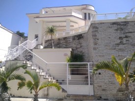 Casa Independiente de 3 habitaciones en permuta en Nuevo Vedado, Plaza de la Revolución, La Habana - 2