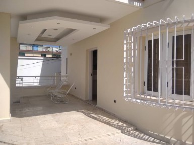 Casa Independiente de 3 habitaciones en venta en Nuevo Vedado, Plaza de la Revolución, La Habana
