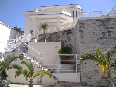 Casa Independiente de 3 habitaciones en venta en Nuevo Vedado, Plaza de la Revolución, La Habana