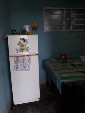 Biplanta de 2 habitaciones en venta en Cuatro Caminos, Cotorro, La Habana