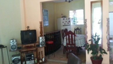 Duplex with 5 bedrooms for sale in Las Cañas, Cerro, La Habana