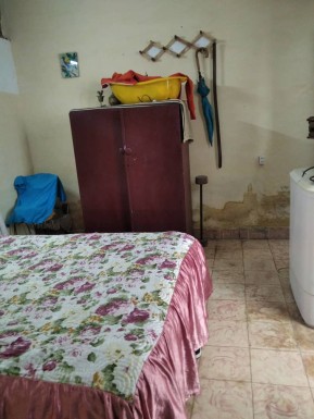 Casa de 1 habitación en venta en Azotea, Guanabacoa, La Habana