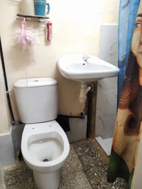 Casa de 1 habitación en venta en Azotea, Guanabacoa, La Habana