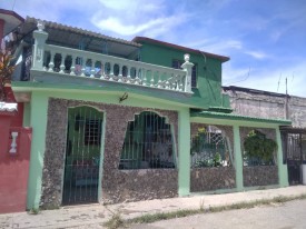 Casa Independiente de 5 habitaciones en venta en Los Quemados, Marianao, La Habana