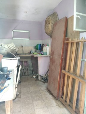 Casa Independiente de 5 habitaciones en venta en Los Quemados, Marianao, La Habana